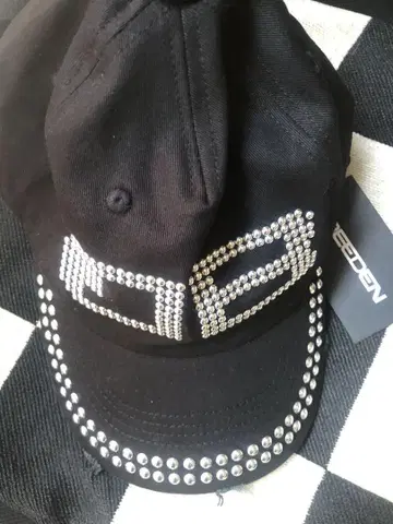 BEEDEN STUDS DAMAGE CAP BLACK