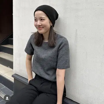 [ 새상품 미사용 ] 택 포함 베이스먼트 온라인 반팔 크루넥 니트