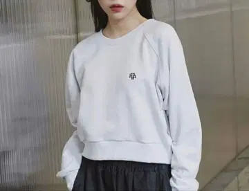 [ muah muah ] 맨투맨 크롭
