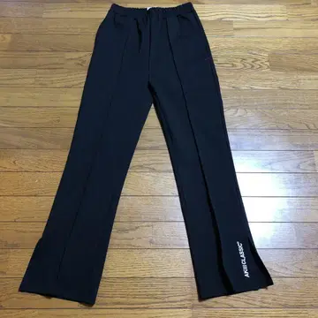 AKIII CLASSIC 블랙 팬츠