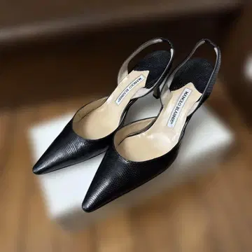 마놀로 블라닉 펌프스 백 스트랩 39