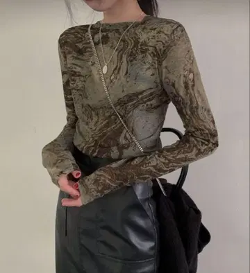뉘앙스 마블 시스루 상의