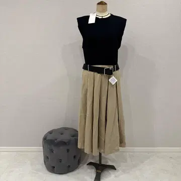 베이지 플레어 스커트 벨트 포함 ZARA