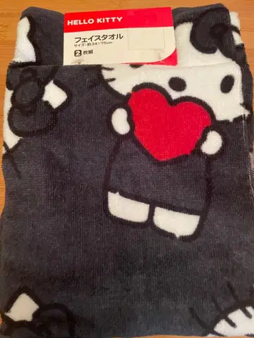 HELLO KITTY 페이스타월 하트 디자인