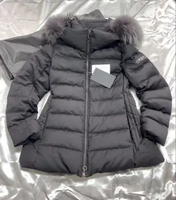 타트라스 TATRAS LAVIANA 라비아나 라비아나 롱 다운 블랙 1