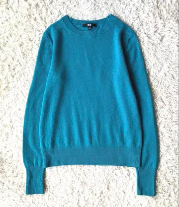 새상품급 유니클로 캐시미어 니트 블루 S
