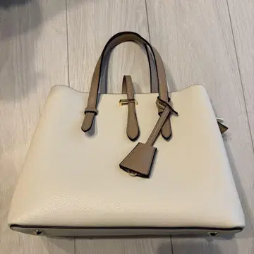 아이보리 숄더백