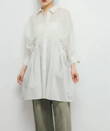 KBF 허리 턱 시어 스트라이프 미니 원피스