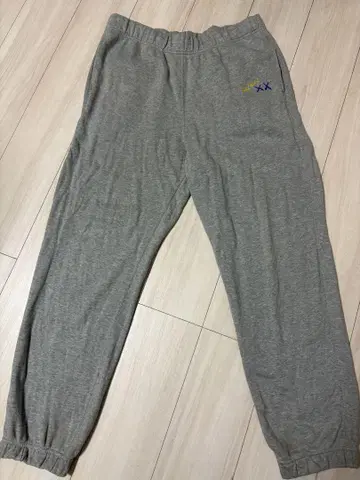 스웨트 팬츠 UNIQLO KAWS 콜라보