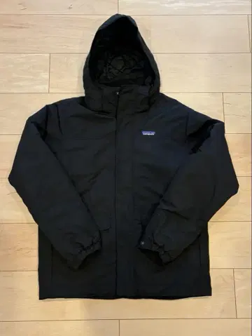 Patagonia 마운틴 후드티 이스마스 자켓