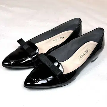[ 새상품급 ] DIANA 리본 펌프스 플랫 에나멜 23cm 블랙