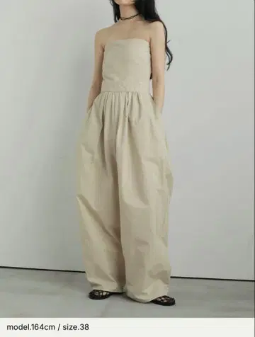 [ anuke ] Wide Bare Combinaison 베이지