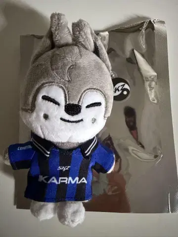 KARMA skzoo 울프 찬 봉제 인형