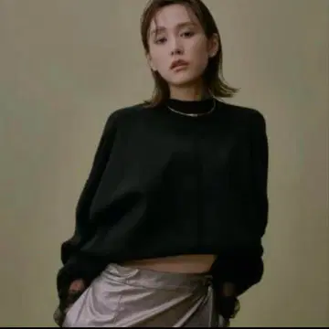 MIREI KIRITANI x AMERI ELEVATOR KNIT TOP