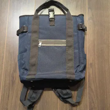 GUSCIO 네이비 백팩