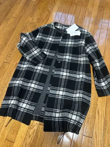 새상품 blancvert 체크 무늬 노카라 코트 블랙 화이트