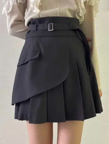 dazzlin 레이어드 플리츠 미니 스커트