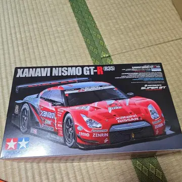 Tamiya XANAVI NISMO GT-R (R35) 1/24