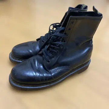 블랙 레이스업 워크 부츠 Dr.Martin
