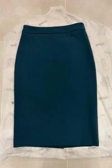 [ 새상품 ] HUGOBOSS 스커트 다크 그린 사이즈 9