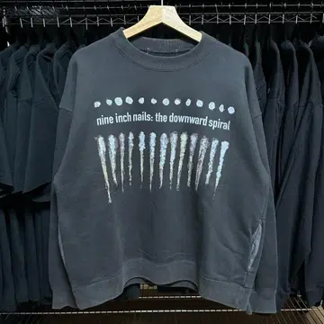 [즉발] Nine Inch Nails 맨투맨 네이비 XL 상당
