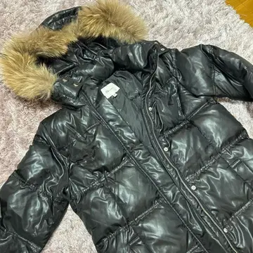 &byP&D. 퍼 달린 블랙 다운 자켓