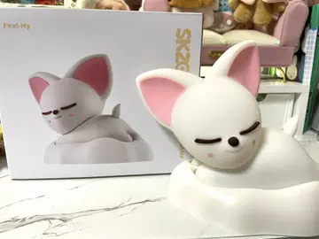 SKZOO MOOD LAMP 아이엔 램프 Foxl.Ny 폭시니