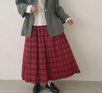 뷔르데사봉 플리츠 체크 무늬 스커트