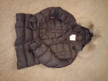MONCLER 후드 부착 다운 자켓 BLACK