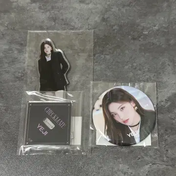 itzy 예지 아크릴 스탠드 캔뱃지