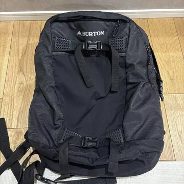 BURTON 블랙 백팩