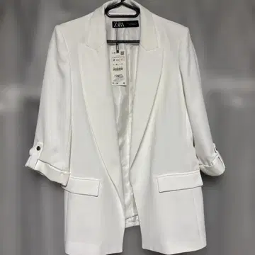 ZARA 화이트 테일러드 자켓 M 사이즈
