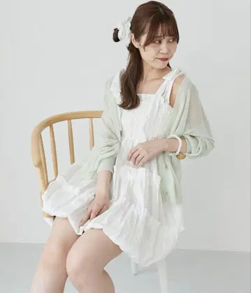 마제스틱 레곤 어깨 리본 벌룬 원피스