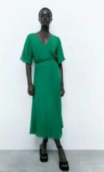 [ ZARA ] 미디 기장 플리츠 원피스