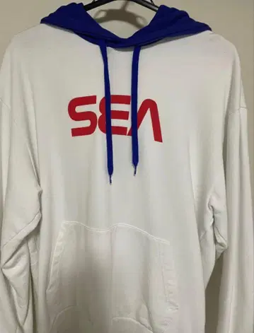 SEA 로고 화이트 후드티