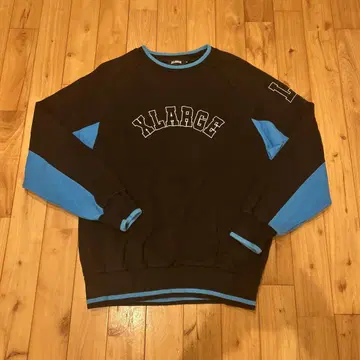 XLARGE 블랙/블루 맨투맨 M