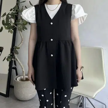 펄 버튼 V넥 페플럼 베스트 M 프로즈 베일