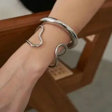 미사용 새상품 WAVE BANGLE 웨이브 뱅글 엘렌딕