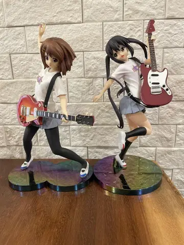 케이온! 히라사와 유이 나카노 아즈사 프리미엄 피규어 2개 세트