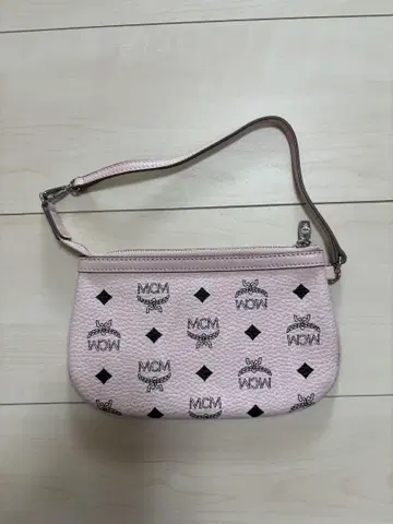 MCM 핑크 로고 파우치