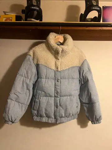 리바이스 웨스턴 다운 자켓