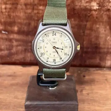 [ 가동 중 ] TIMEX 밀리터리풍 쿼츠 손목시계 남성용/여성 겸용