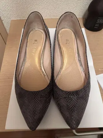 다크 퍼플 스네이크 스킨풍 플랫슈즈 25cm