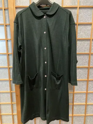 MINAZONO TENNAKA 다크 그린 울 코트