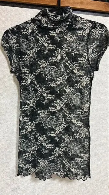 ZARA COLLECTION 반팔 레이스 상의 S 사이즈