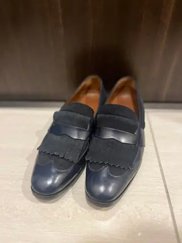 새상품급: Jimmy Choo 지미추 로퍼 스웨이드 가죽