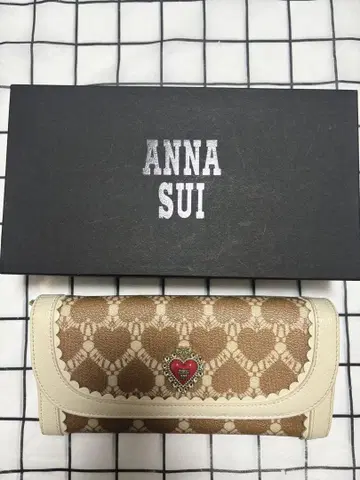 ANNA SUI 장지갑 비하트