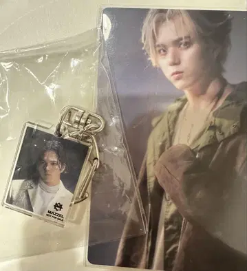 MAZZEL RAN 란 굿즈 2세트