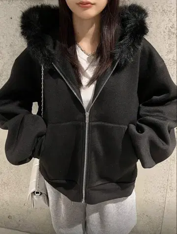블랙 후드티 퍼 포함 한국