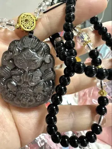 이글아이 구미호 조각 목걸이